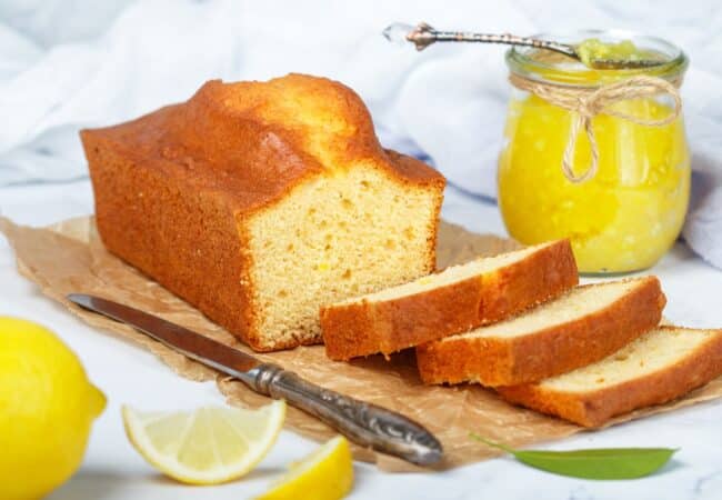Gâteau au yaourt et citron ultra moelleux : la recette facile et inratable Gâteau au yaourt et citron ultra moelleux : la recette facile et inratable
