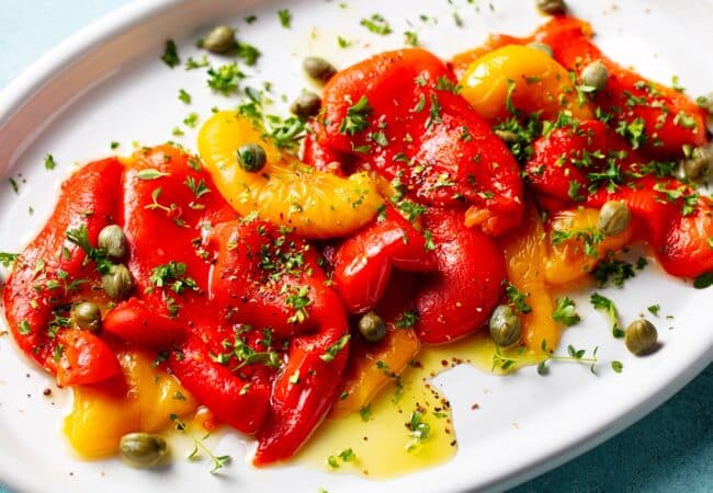 Poivrons grillés marinés à l’italienne recette à l’ail et à l’huile d’olive